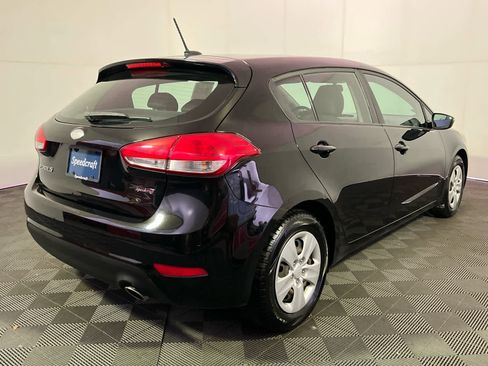 Used 2017 Kia Forte LX image 7