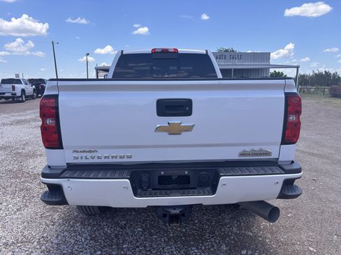Used 2019 Chevrolet Silverado 2500 High Country w/ Duramax Plus Package AWD/4WD image 4