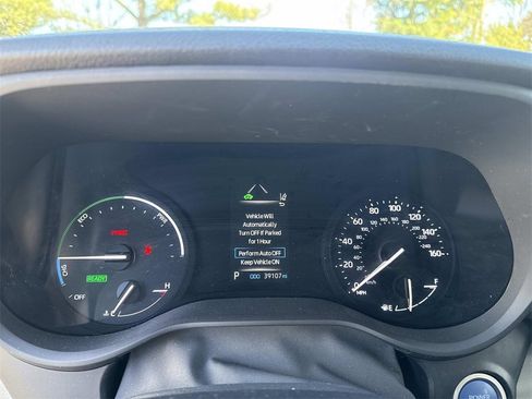 Certified 2024 Toyota Sienna LE image 13