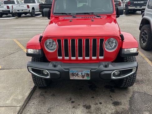 Used 2021 Jeep Wrangler Unlimited Sahara image 5