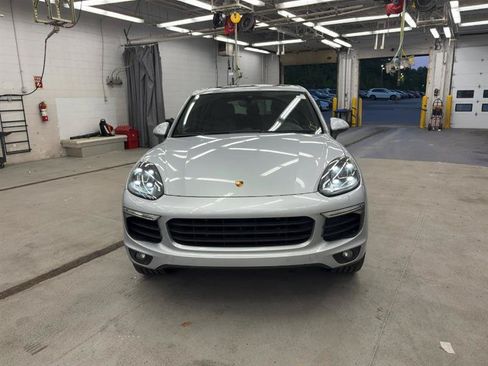 Used 2017 Porsche Cayenne S Platinum w/ Premium Package Plus (Pjy) AWD/4WD image 4