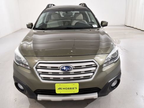 Used 2017 Subaru Outback 2.5i Limited w/ Popular Package #5 AWD/4WD image 3