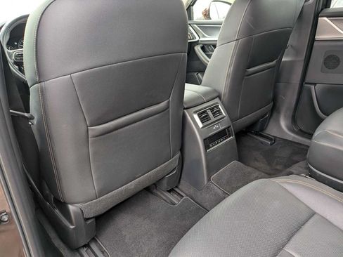 Used 2024 MAZDA CX-90 3.3 Turbo w/ Premium Package AWD/4WD image 18