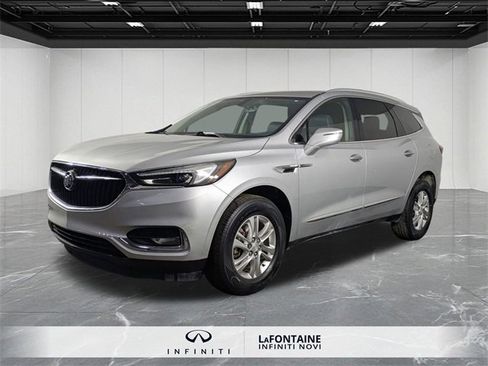 Used 2018 Buick Enclave Essence image 1
