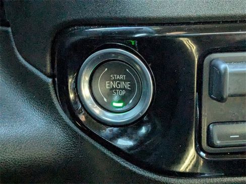 Used 2025 Chevrolet Silverado 1500 LTZ image 25