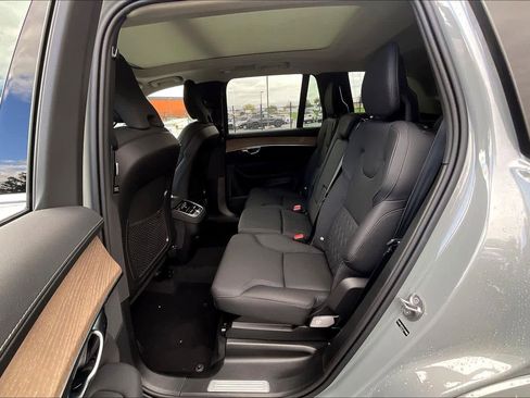 New 2026 Volvo XC90 B5 Plus image 12