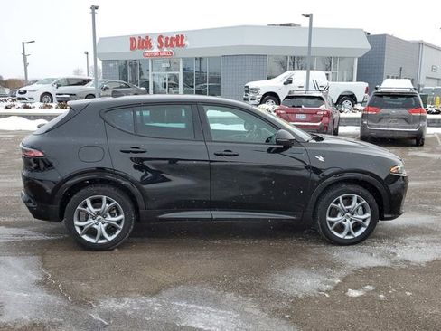 Used 2024 Dodge Hornet R/T image 9