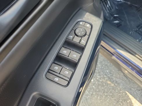 Certified 2026 Nissan Pathfinder SV AWD/4WD image 14