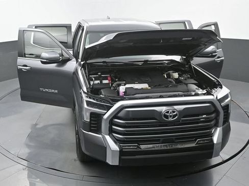 Used 2024 Toyota Tundra Limited AWD/4WD image 35