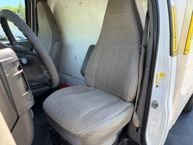 Used 2020 Chevrolet Express 3500 RWD image 14