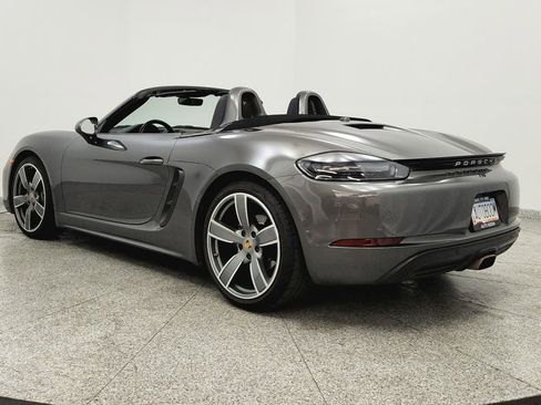 Used 2022 Porsche 718 Boxster RWD image 3
