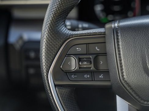 Used 2024 Toyota Tacoma TRD Sport image 33