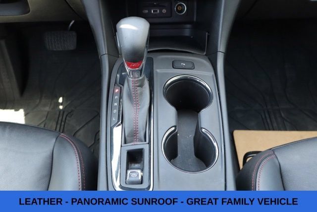 Used 2022 Chevrolet Equinox RS w/ RS Leather Package FWD image 9