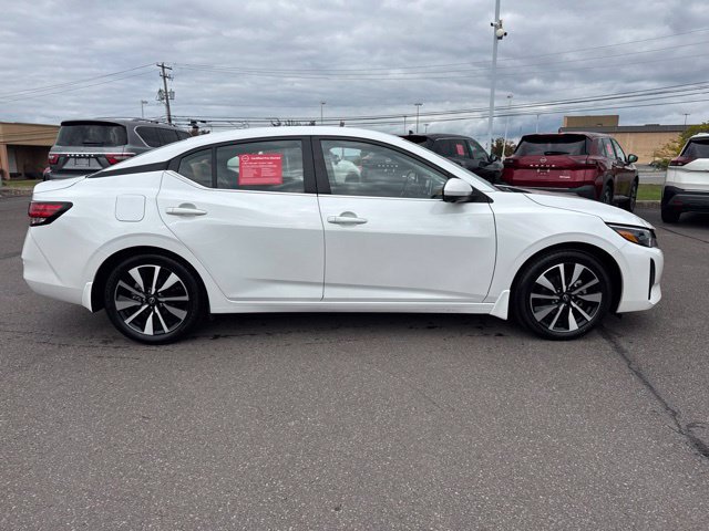 Certified 2025 Nissan Sentra SV w/ SV Premium Package FWD image 5
