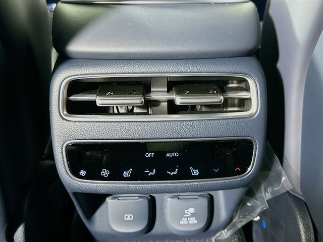 New 2027 Genesis GV70 3.5T Prestige AWD/4WD image 18