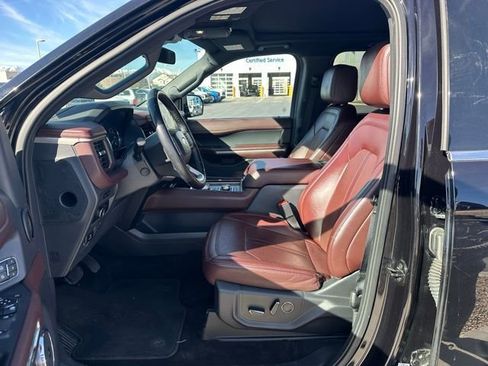 Used 2023 Ford Expedition Max Limited AWD/4WD image 2
