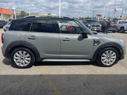 Used 2019 MINI Cooper Countryman S w/ Premium Package image 2