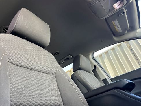 Used 2018 GMC Acadia SLE FWD image 20