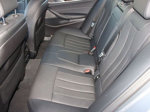 Used 2023 BMW 530i w/ Premium Package image 14