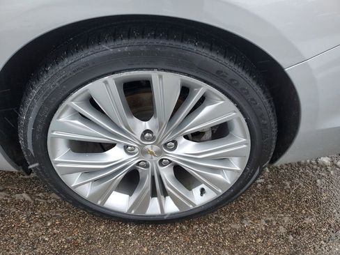 Used 2015 Chevrolet Impala LTZ image 40