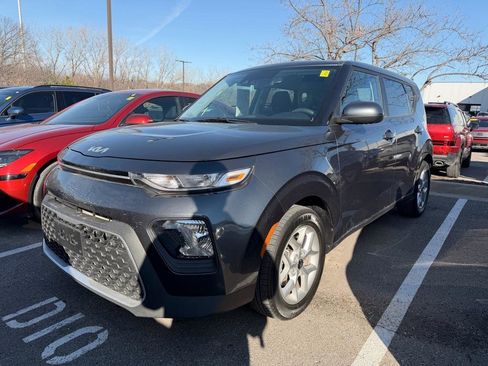 Used 2022 Kia Soul LX w/ Technology Package image 1