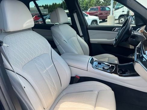 Used 2026 BMW X5 xDrive40i AWD/4WD image 19