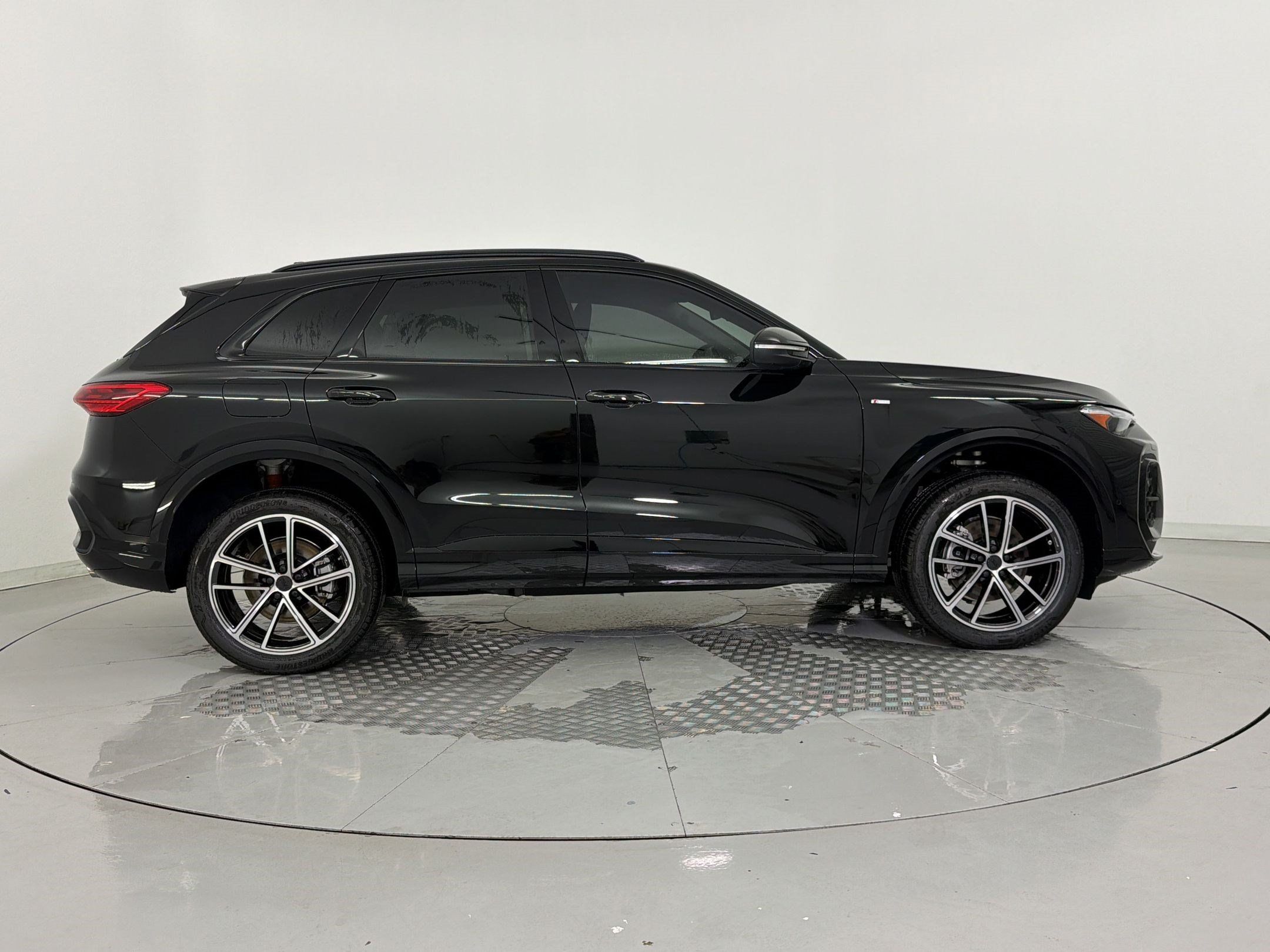 New 2026 Audi Q5 Premium Plus AWD/4WD image 8