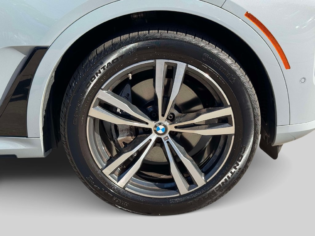 Certified 2024 BMW X7 xDrive40i w/ Dynamic Handling Package AWD/4WD image 8