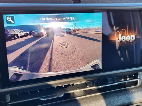 New 2025 Jeep Gladiator Willys image 14