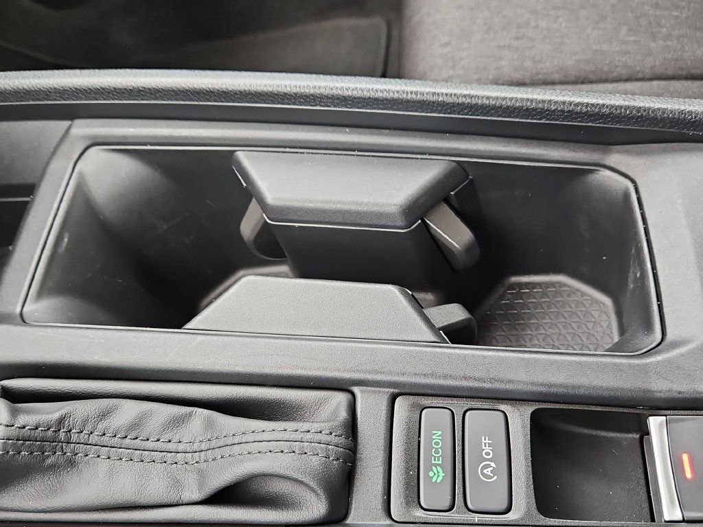 Used 2025 Honda Accord LX image 24