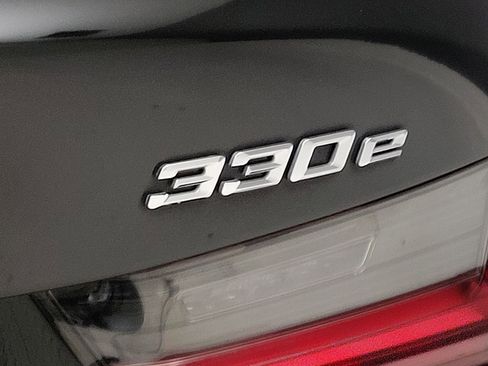 Certified 2023 BMW 330e w/ Driving Assistance Package image 10