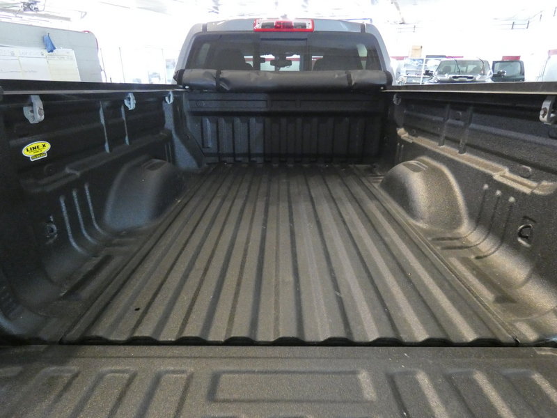 Used 2022 GMC Canyon AT4 AWD/4WD image 5