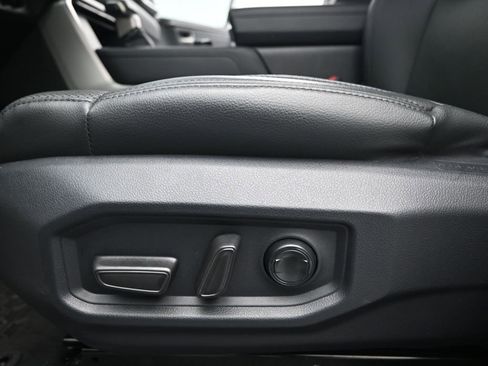 Used 2022 Toyota Tundra Limited image 10