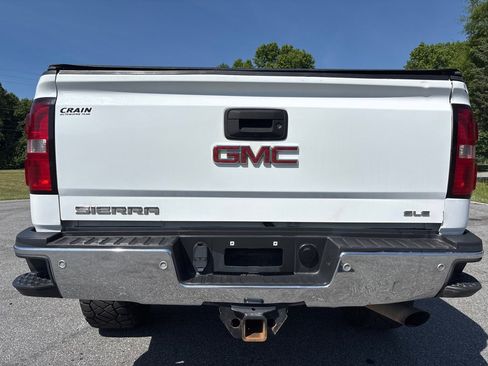 Used 2015 GMC Sierra 2500 SLE w/ SLE Preferred Package AWD/4WD image 4