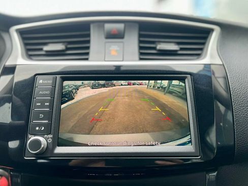 Used 2019 Nissan Sentra SR image 24