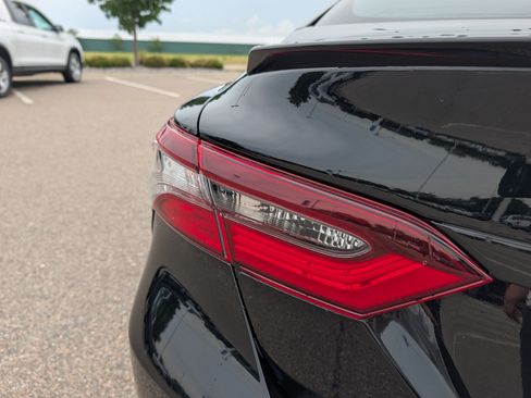 Used 2023 Toyota Camry SE FWD image 17