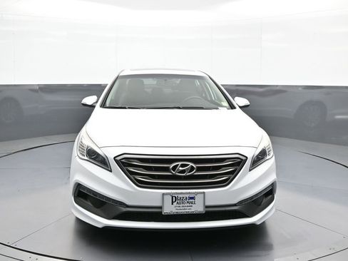 Used 2016 Hyundai Sonata Sport w/ Option Group 03 FWD image 2