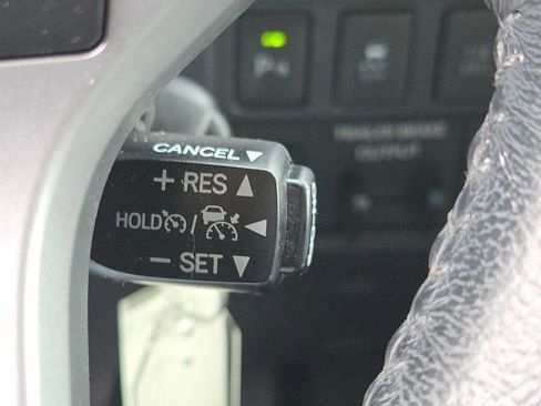 Used 2019 Toyota Tundra Limited w/ Limited Premium Package AWD/4WD image 17