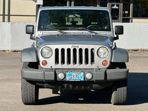 Used 2013 Jeep Wrangler Sport AWD/4WD image 10