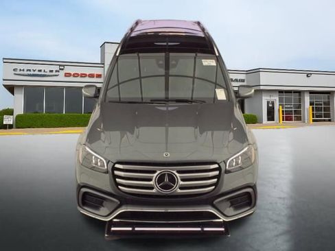 Used 2025 Mercedes-Benz GLS 450 4MATIC image 4