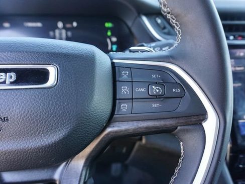 Used 2024 Jeep Grand Cherokee Limited 4xe AWD/4WD image 24