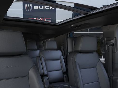 New 2026 GMC Yukon Denali w/ Denali Reserve Package AWD/4WD image 30