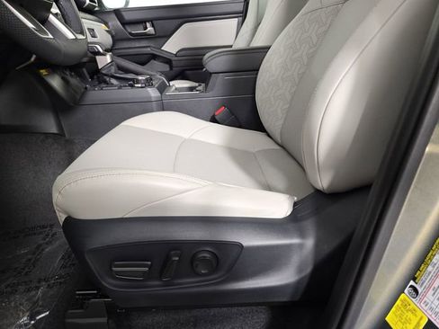 New 2026 Toyota Tacoma Limited AWD/4WD image 30