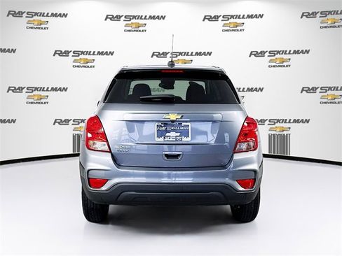 Used 2020 Chevrolet Trax LS w/ Tint and Cruise Package image 6