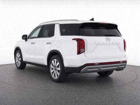 Used 2024 Hyundai Palisade SEL FWD image 7