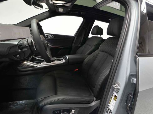 New 2026 BMW X7 M60i image 8