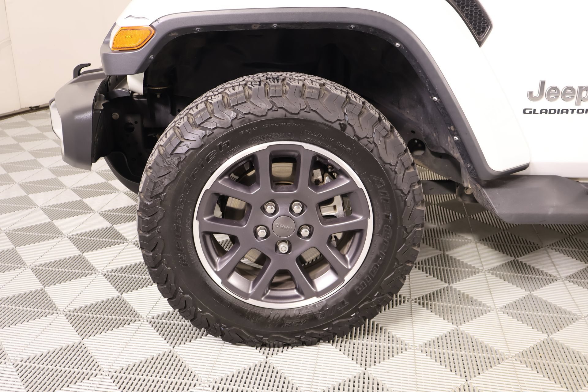 Used 2022 Jeep Gladiator Overland w/ Popular Equipment Package AWD/4WD image 17