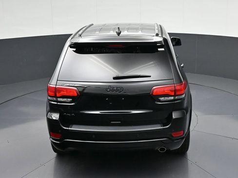 Used 2020 Jeep Grand Cherokee Altitude AWD/4WD image 25
