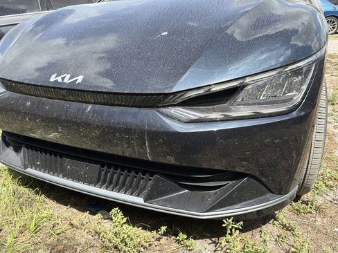 Certified 2024 Kia EV6 Wind w/ Wind Technology Package image 9