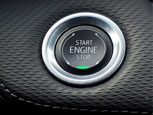 Used 2025 Chevrolet Equinox LT w/ Safety and Technology Package FWD image 21